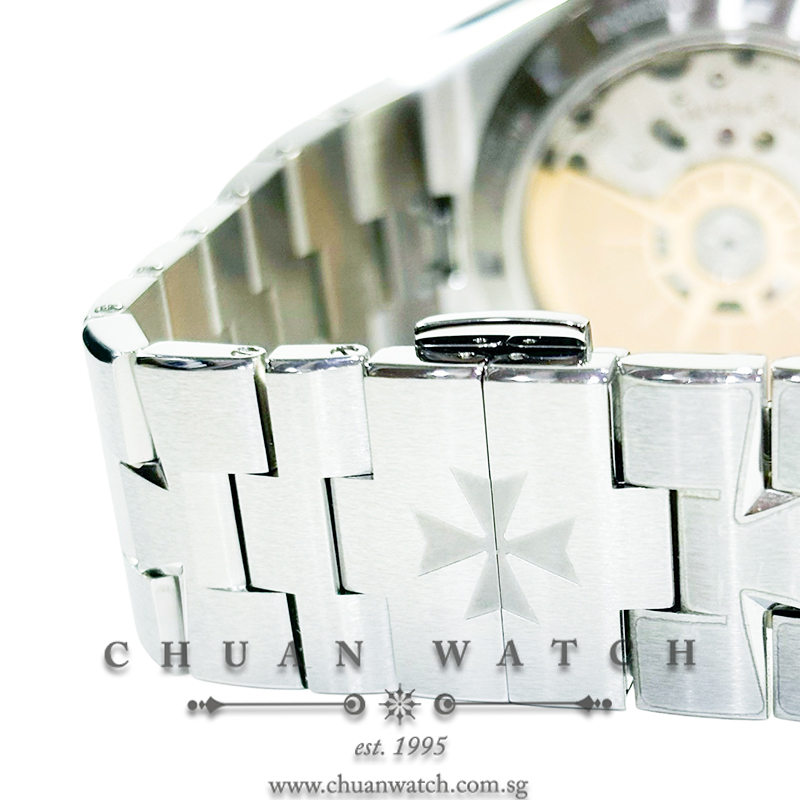 Vacheron Constantin Overseas Chronograph 42.5mm 5500V Blue