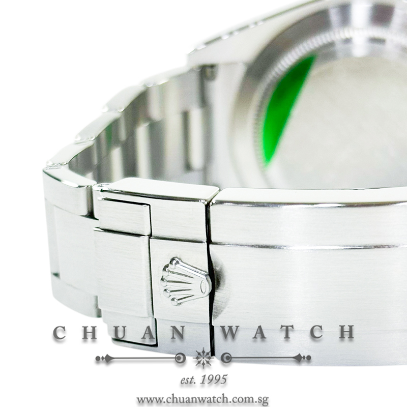 Rolex Explorer 39mm 214270 MK1 - Discontinued - Image 3