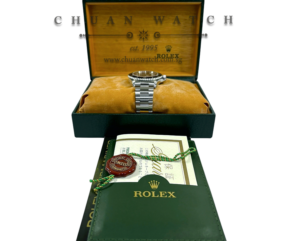 Rolex Submariner No-Date '2-Liner' 14060 - Discontinued - Image 2