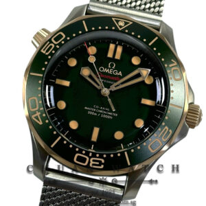 Omega Seamaster Diver 300M Titanium Bronze Gold Co-Axial Master Chronometer 42mm 210.90.42.20.10.001 Green