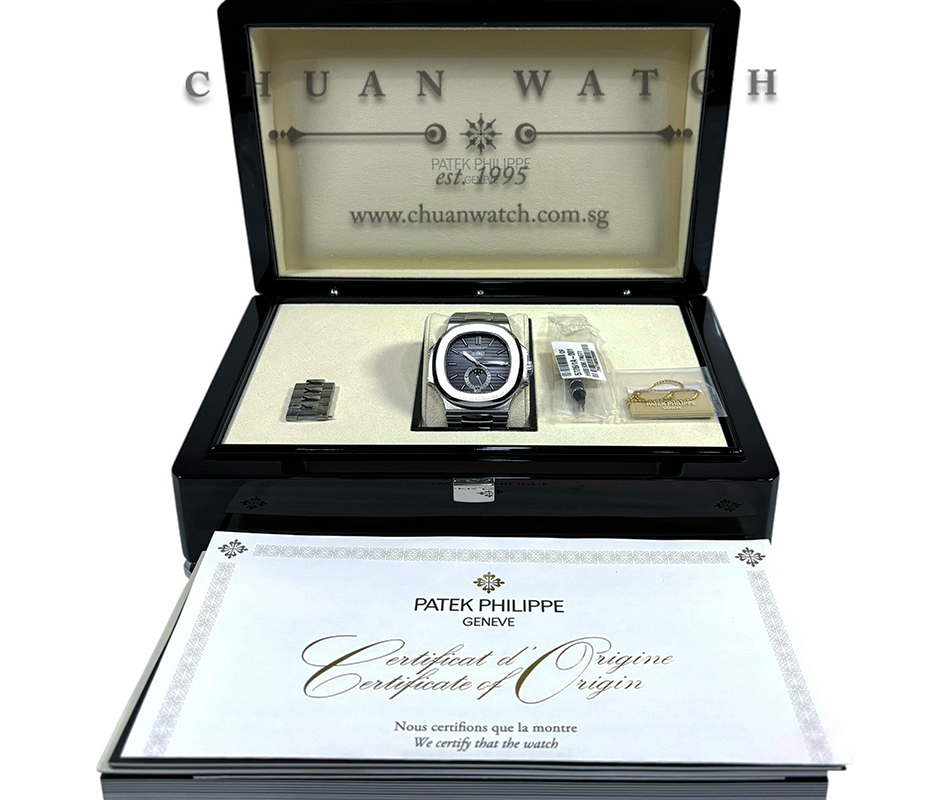 Patek Philippe Nautilus Annual Calendar MoonPhase Steel 40.5mm 5726/1A-001 Black - Discontinued - Image 2