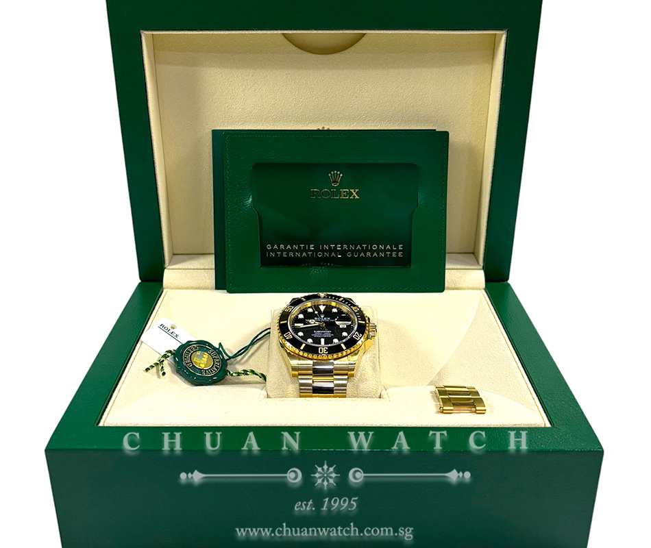 Rolex Submariner Date Yellow Gold 41mm 126618LN Black - Image 2