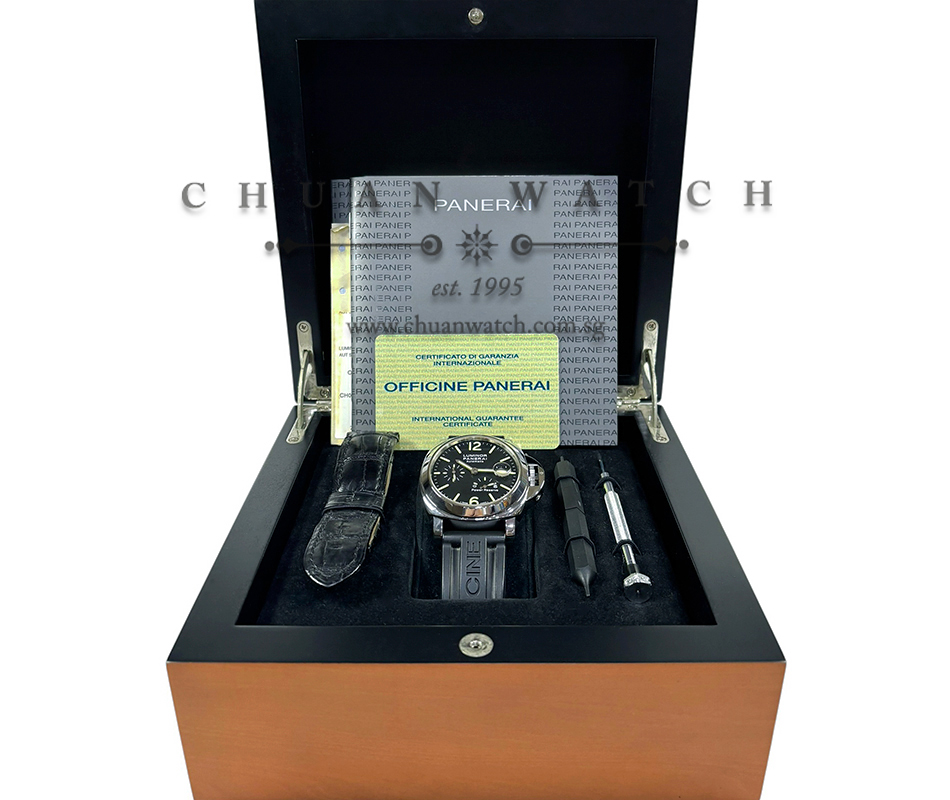 Panerai Luminor Automatic Power-Reserve 44mm Pam 090 K - Discontinued - Image 2