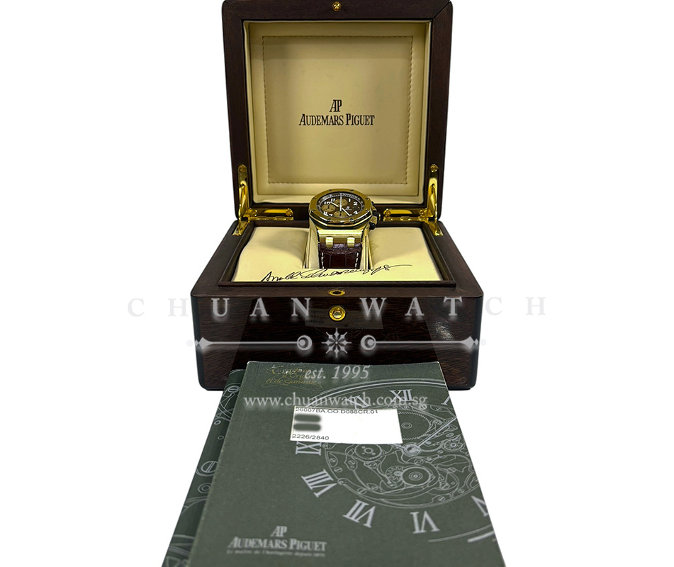 Audemars Piguet Royal Oak Offshore 'Arnold Schwarzenegger' Yellow Gold 42mm 26007BA (Limited Edition of 400 Pieces Only) - Image 2