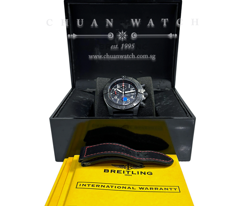 Breitling Avenger Skyland BlackSteel 45mm M13380 (Limited Edition of 2000 Pieces Only) - Image 2