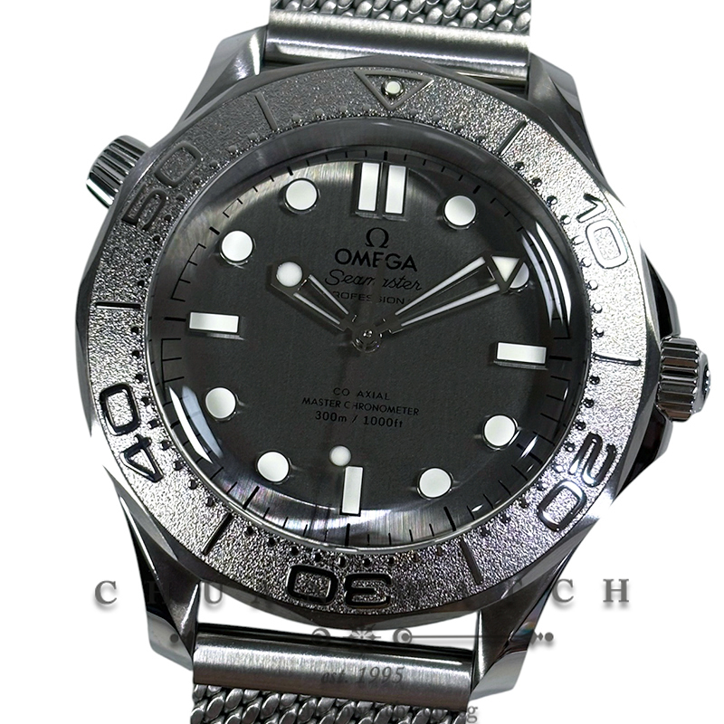 Omega Seamaster Diver 300M Co-Axial Master Chronometer 42mm 210.30.42.20.06.002 Grey