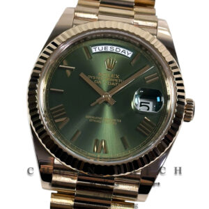 Rolex Day-Date 40 President Everose 228235 Olive-Green Roman