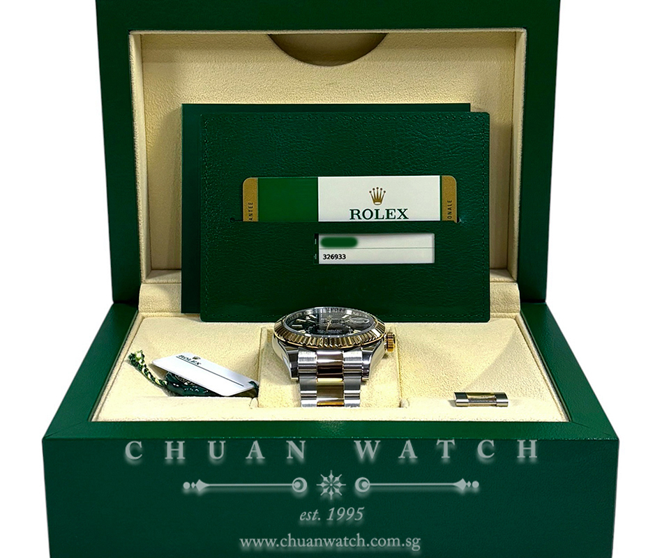 Rolex Sky-Dweller Two-Tone 42mm 326933 Black - Discontinued - Image 2