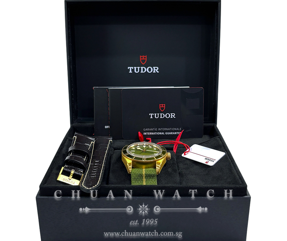 Tudor Black Bay 58 Yellow Gold Green 39mm 79018V 'Loki' - Image 2