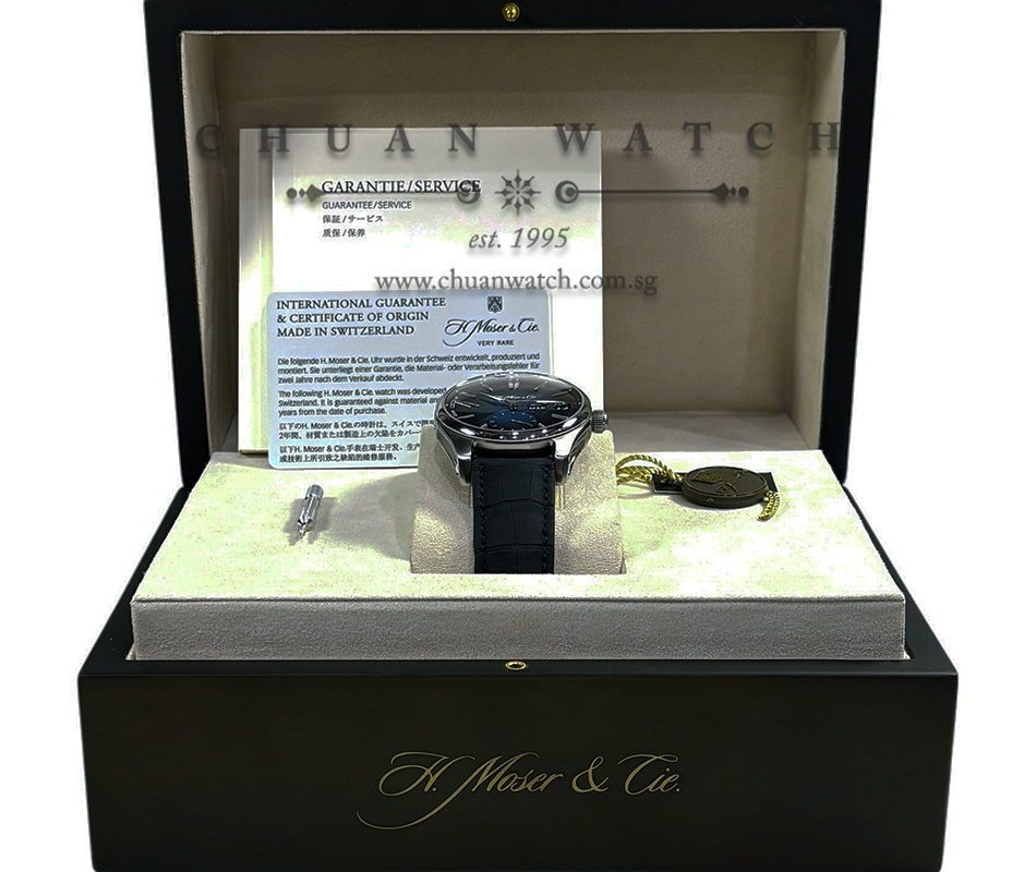 H. Moser & Cie Pioneer Perpetual Calendar MD Steel 42.8mm 3808-1201 Funky Blue  (Limited Edition of 50 Pieces Only) - Image 2